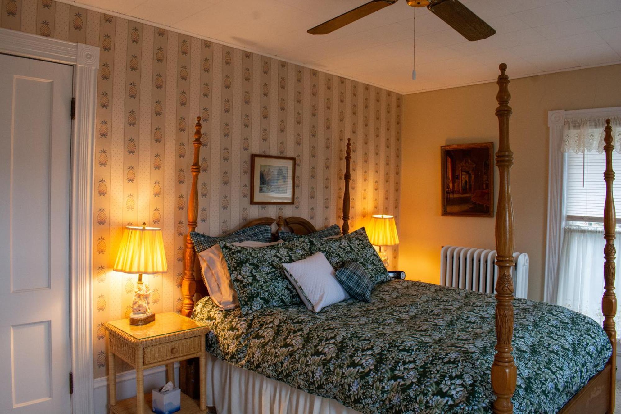 واتكينس غلين Hudson Manor Bed & Breakfast المظهر الخارجي الصورة