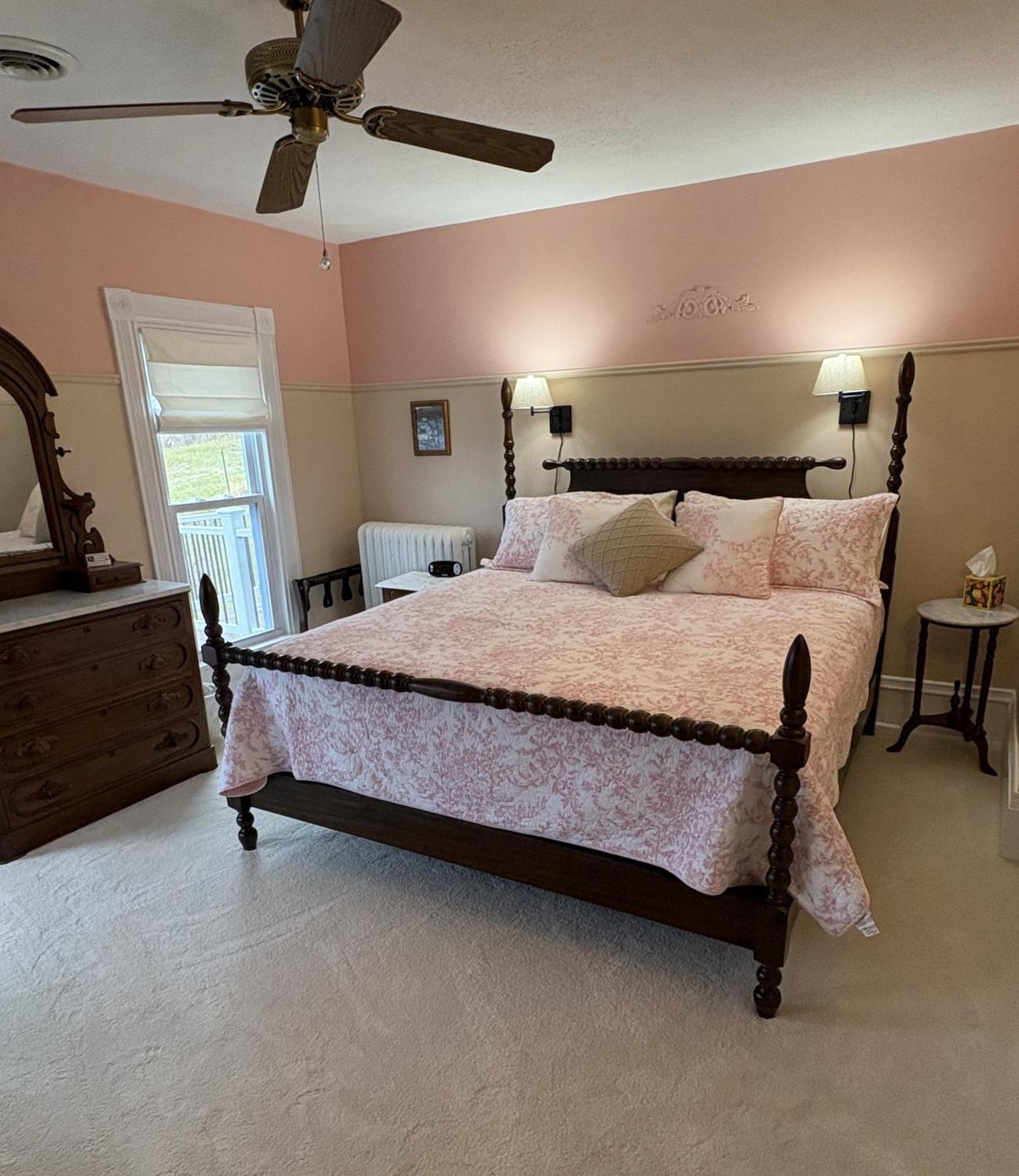 واتكينس غلين Hudson Manor Bed & Breakfast المظهر الخارجي الصورة